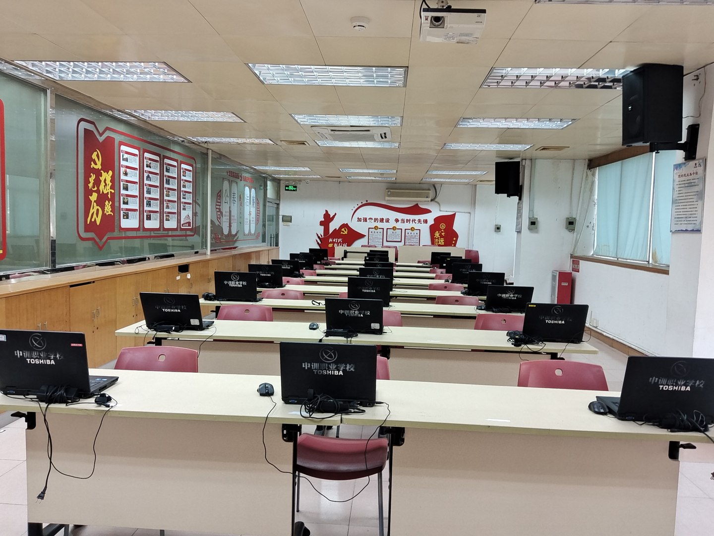 东莞培训考点学习环境