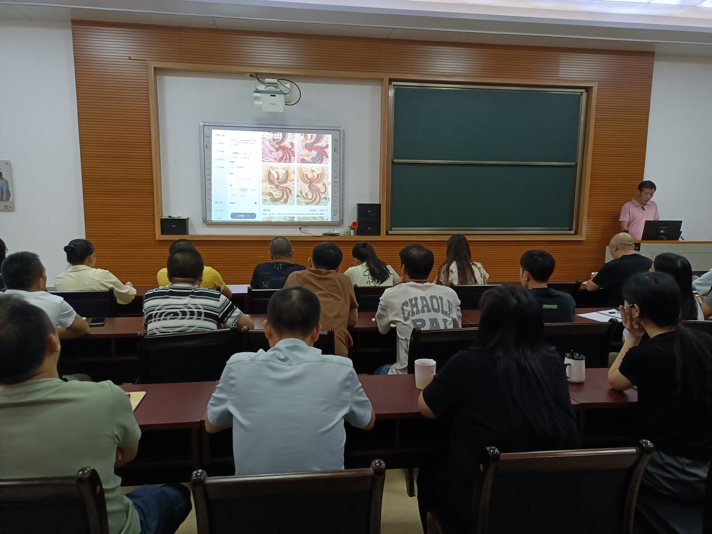 AI图形图像及视频创作 · 教学与学习环境
