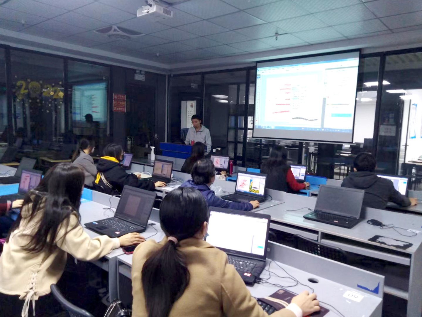 三维建筑效果与动画 · 教学与学习环境