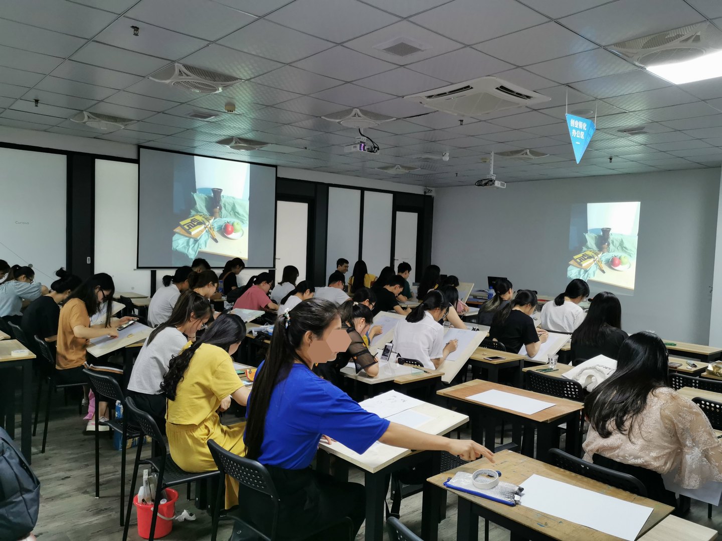 学习与校园实景